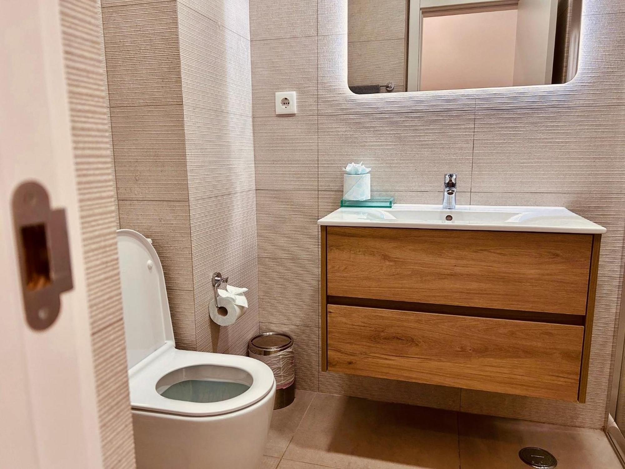 Central Lagos Apt With Marina Views Near Beaches Extérieur photo