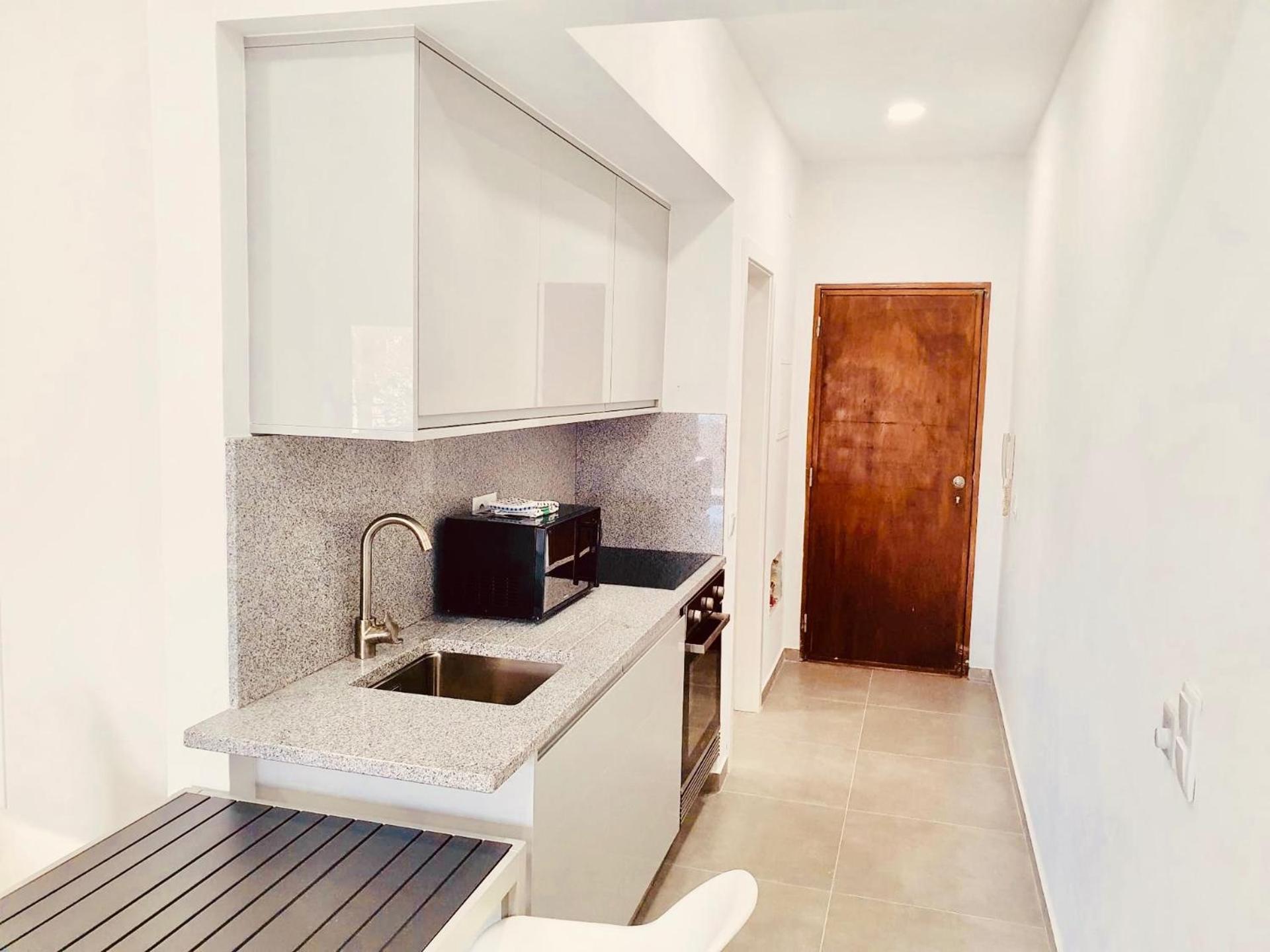 Central Lagos Apt With Marina Views Near Beaches Extérieur photo