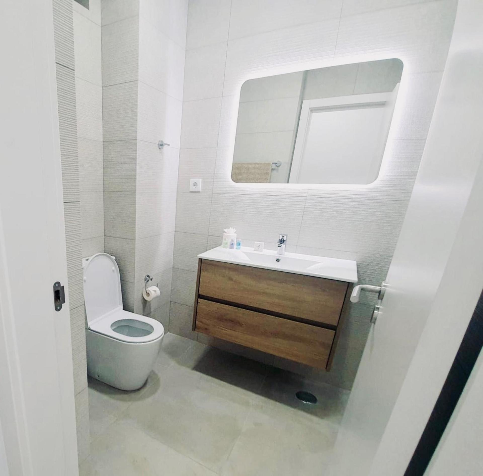 Central Lagos Apt With Marina Views Near Beaches Extérieur photo