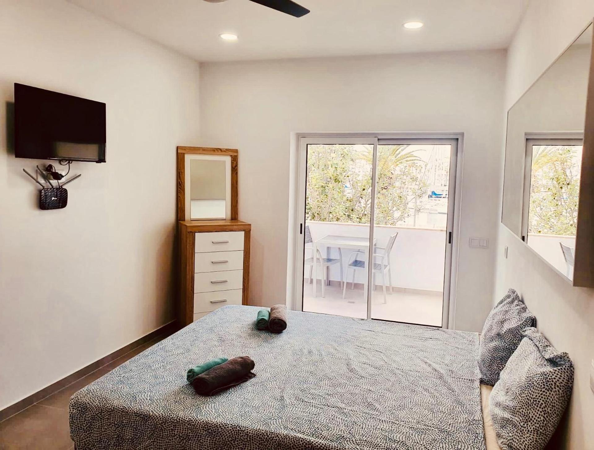 Central Lagos Apt With Marina Views Near Beaches Extérieur photo